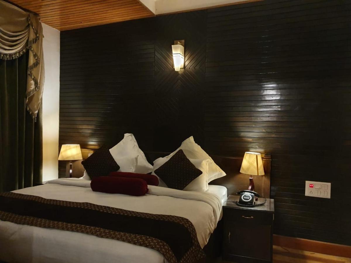 Hotel Corbett Kingdom Rámnagar Kültér fotó